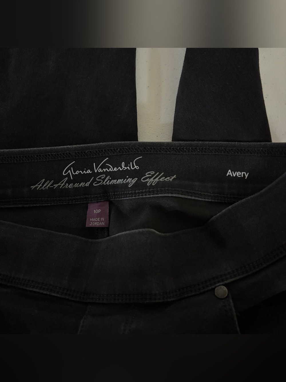 Gloria Vanderbilt Women’s Skinny Jeans Black Denim Stretch Slimming Petites 10P